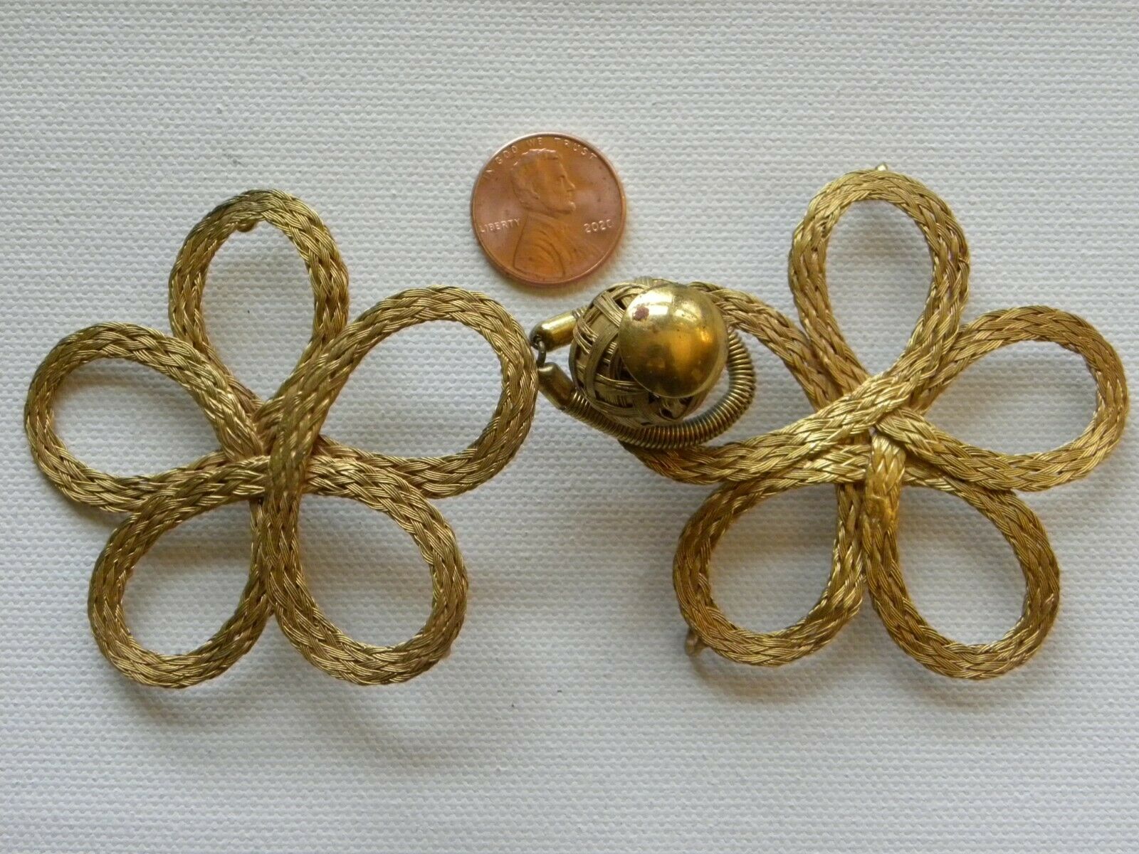 Vintage Metal Cape Cloak Clasp Closure Two Piece Frog Gold Braided Fastener